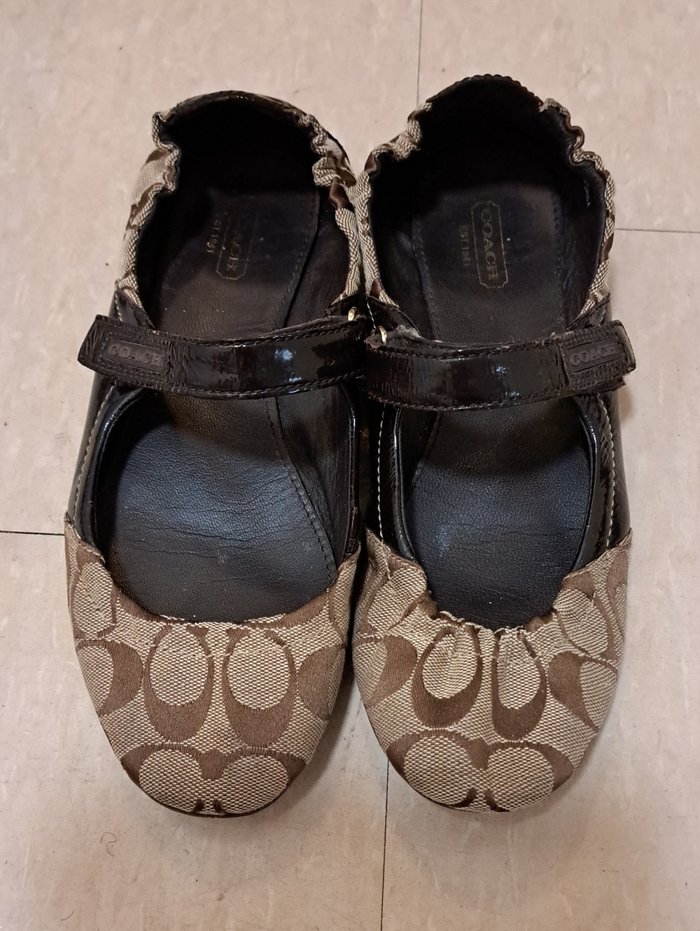Coach Girls Tan Brown Signature C Mary Jane Flats Sz 9B